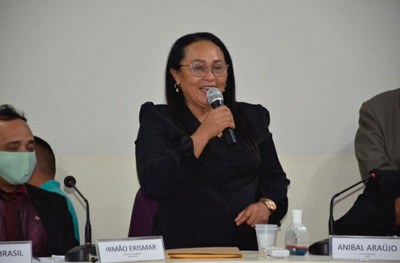 Prefeita em Exercício - Veralice Lima de Oliveira